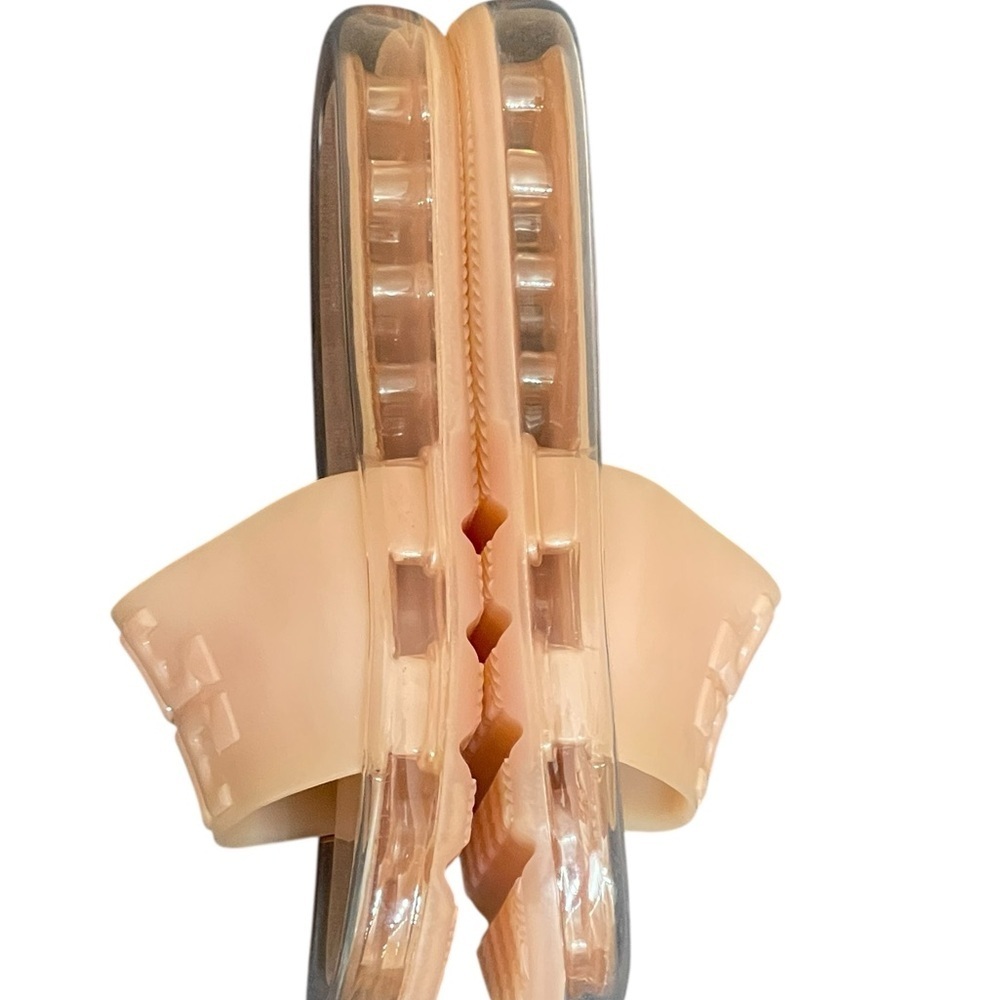 Tory Burch Ivory Bubble Jelly Sandals Slides Beach Ready
Size 6B - Picture 7 of 11